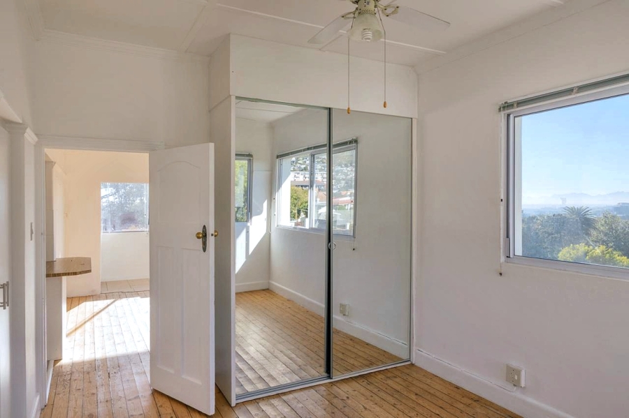 To Let 1 Bedroom Property for Rent in Oranjezicht Western Cape